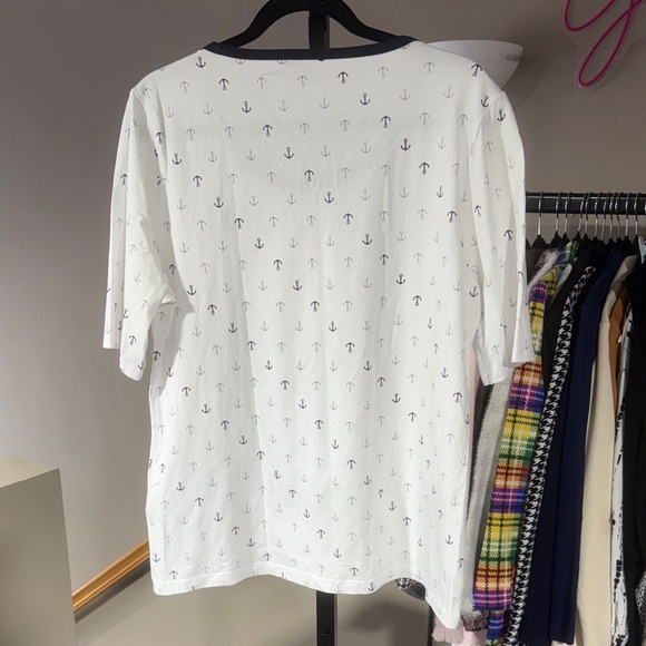 Tommy Hilfiger White Anchor Short Sleeve Tee NWOT - Picture 4 of 5